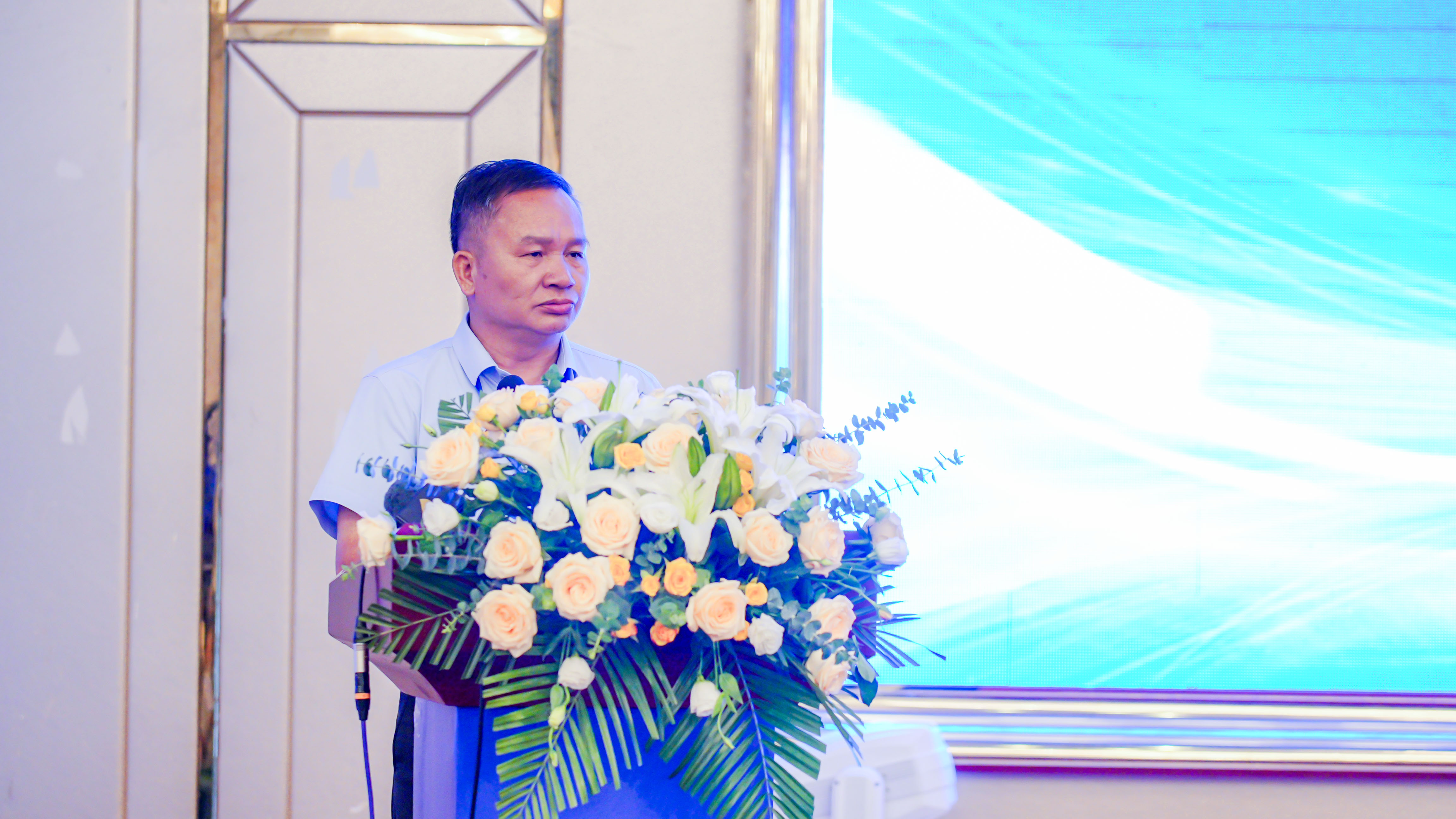 贵港市羽绒协会常务副会长、贵港市亨利来羽绒制品有限公司董事长陈绍平