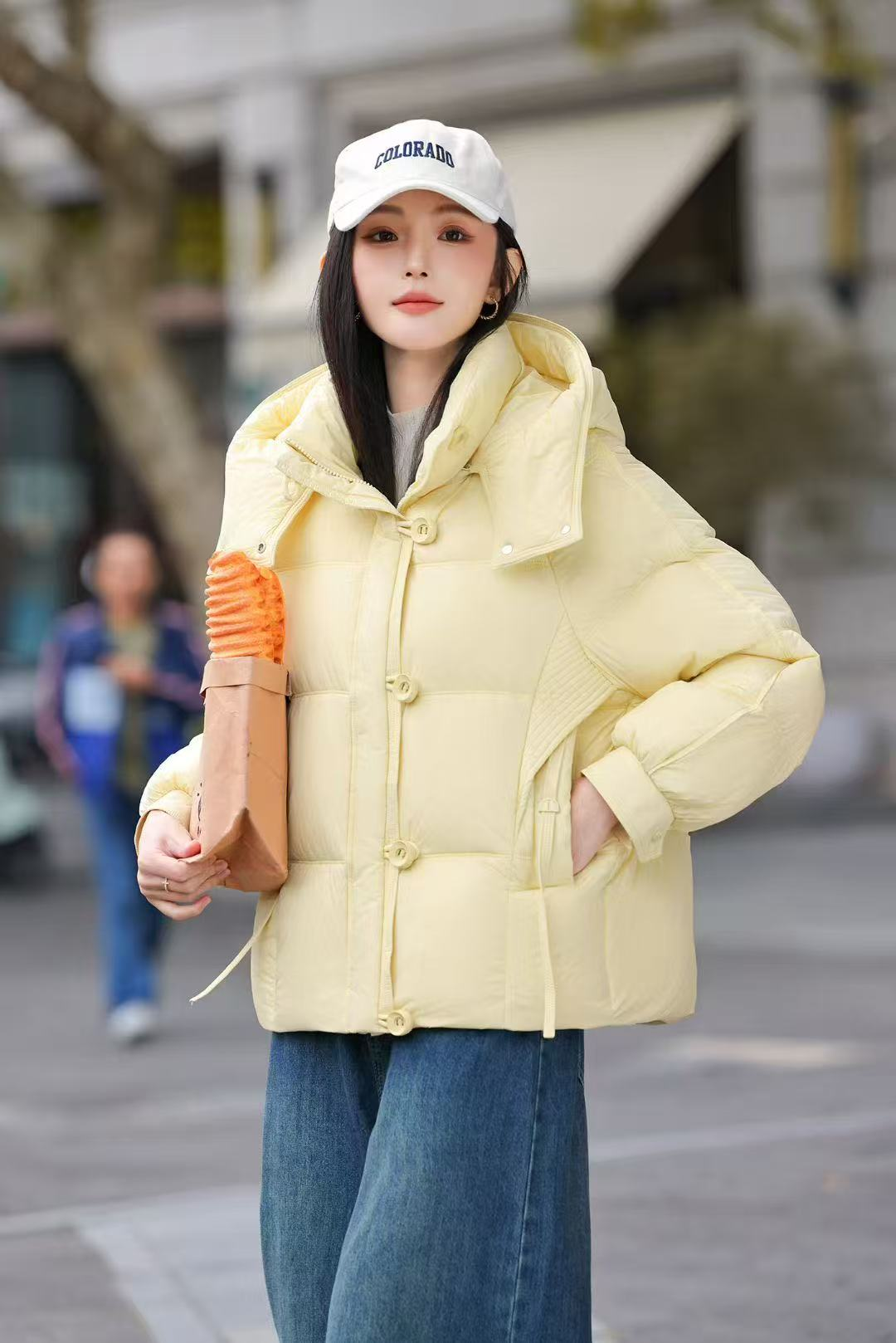 贵港市利源羽绒有限公司的“荷花城羽绒服”