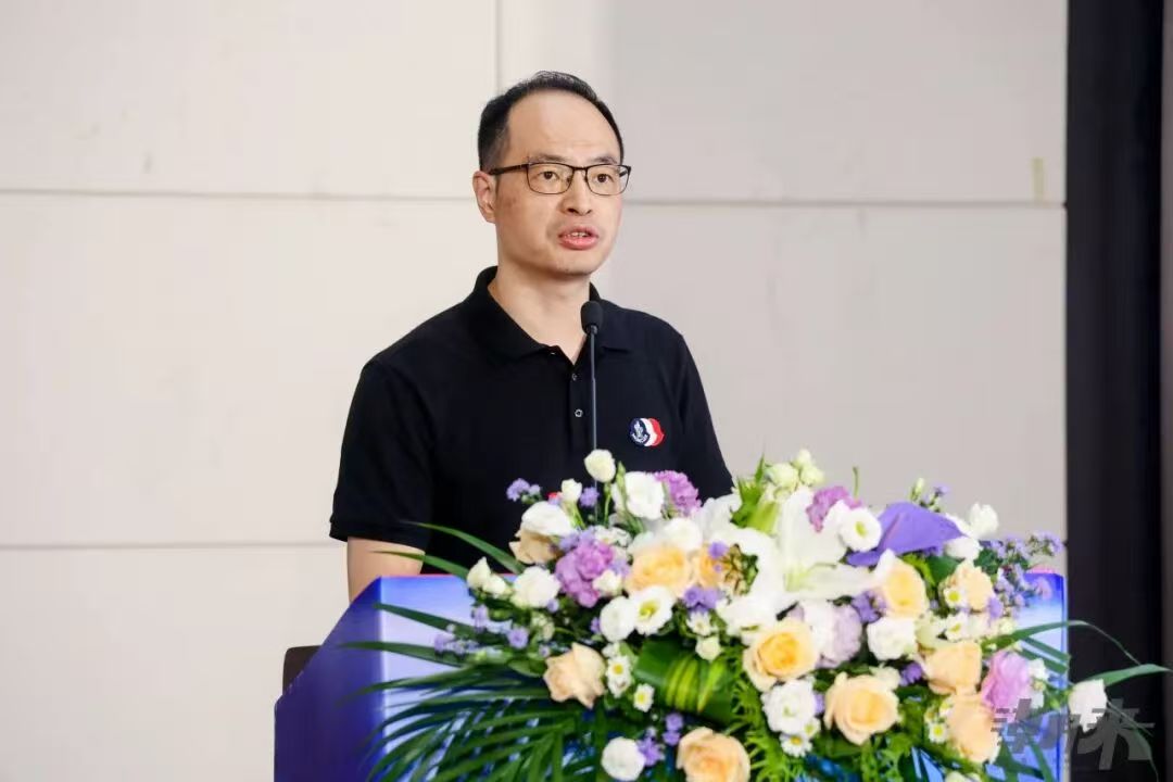 浙江三星羽绒股份有限公司常务副总经理毛凤伟